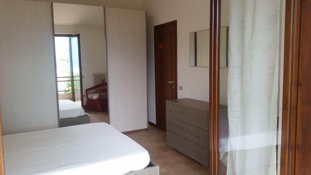 Appartamento Dellea Луино Экстерьер фото
