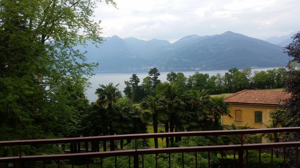 Appartamento Dellea Луино Экстерьер фото