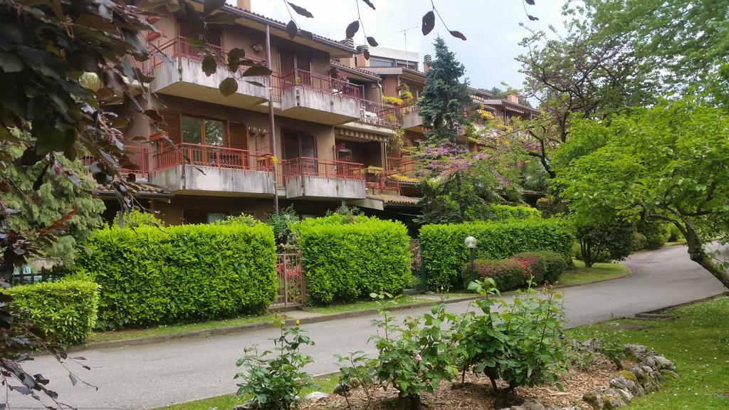 Appartamento Dellea Луино Экстерьер фото